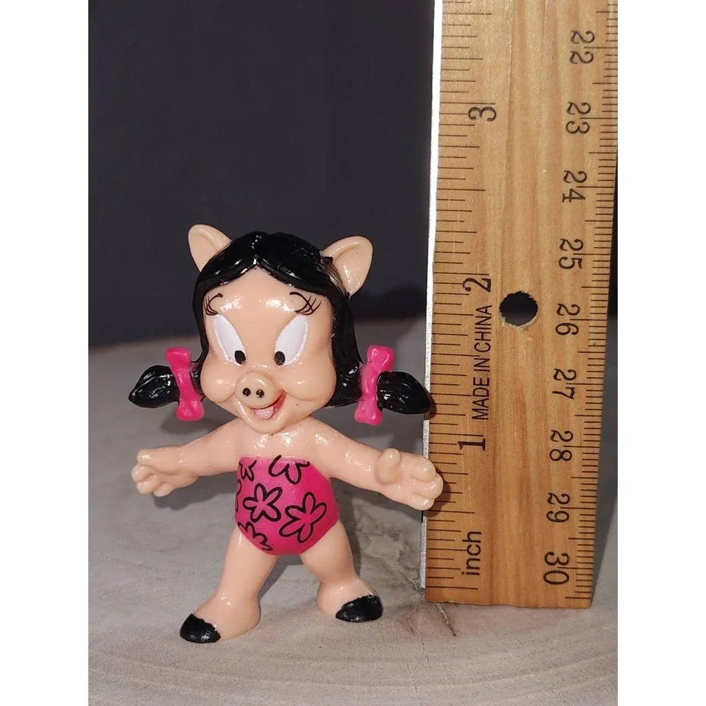 Petunia Pig 1991 Warner Bros Looney Tunes 2.5